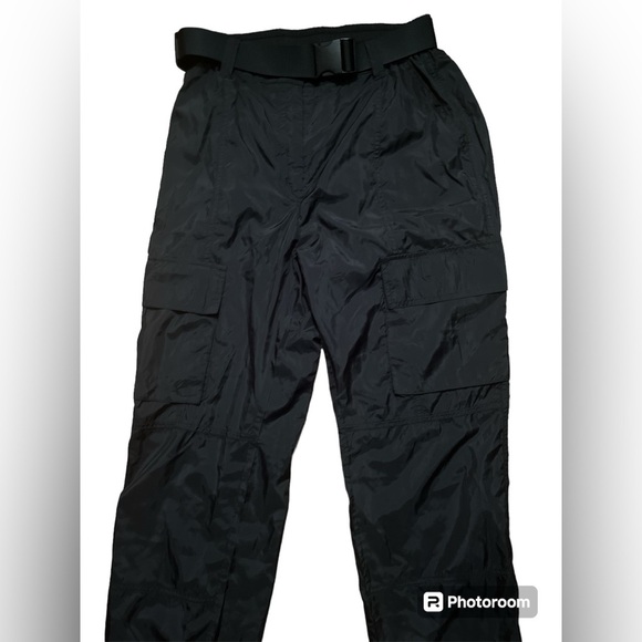 2 for $20 Black Windbreaker pants size medium - Picture 2 of 4